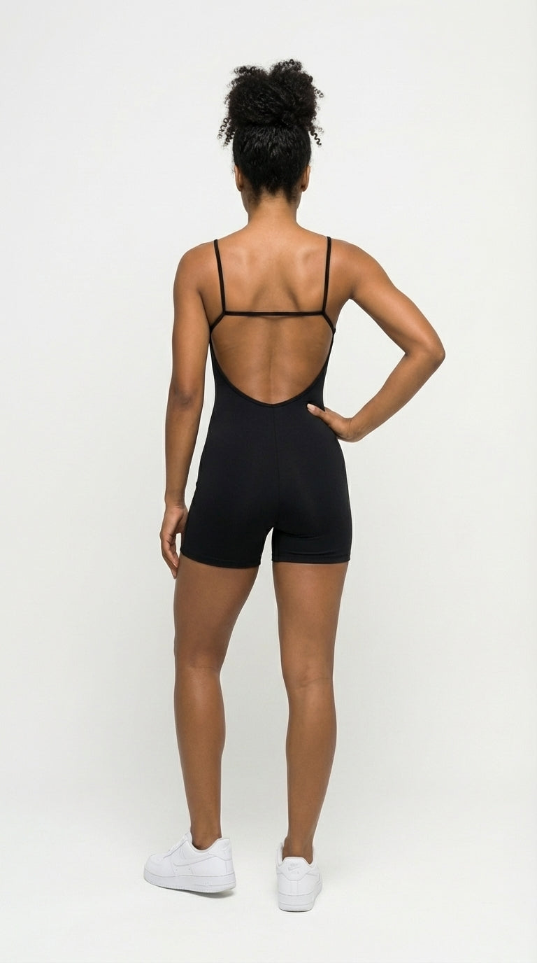 Macaquinho Preto Básico